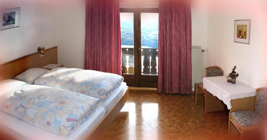 Pension Harrasser Falzes Chambre photo